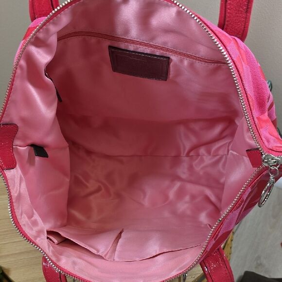 Coach Hot Pink Op Art C Signature Tote Bag - Picture 11 of 12